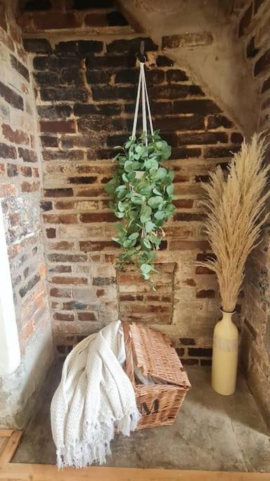 Wish End Cottage Ratton Buitenkant foto